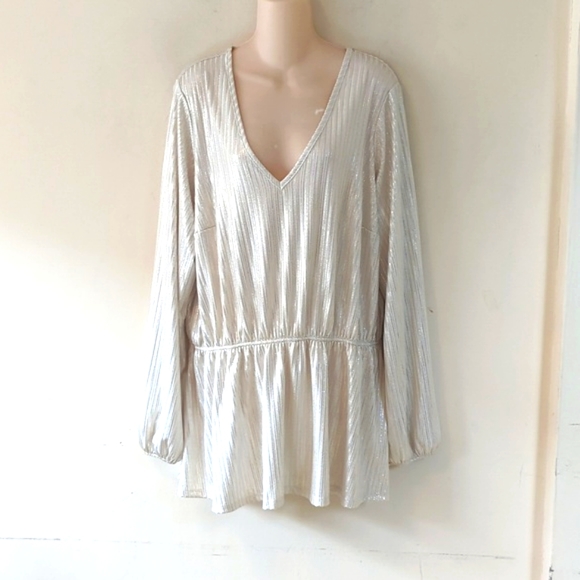Lane Bryant Metallic Festive Blouse 22/24 - Picture 4 of 16